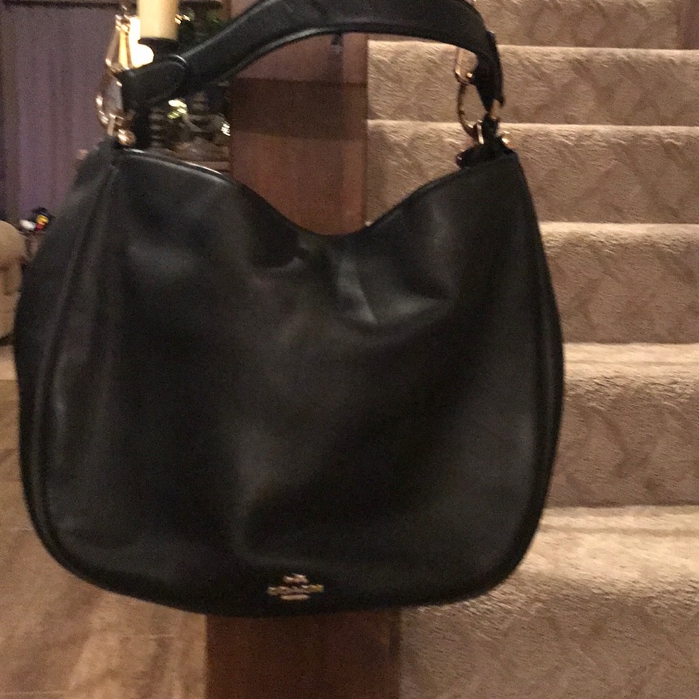 Black Leather handbag in excellent condition